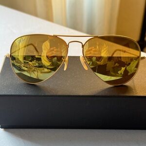 Ray-Ban Aviator Gold Mirrored Sunglasses | Classic Pilot Style